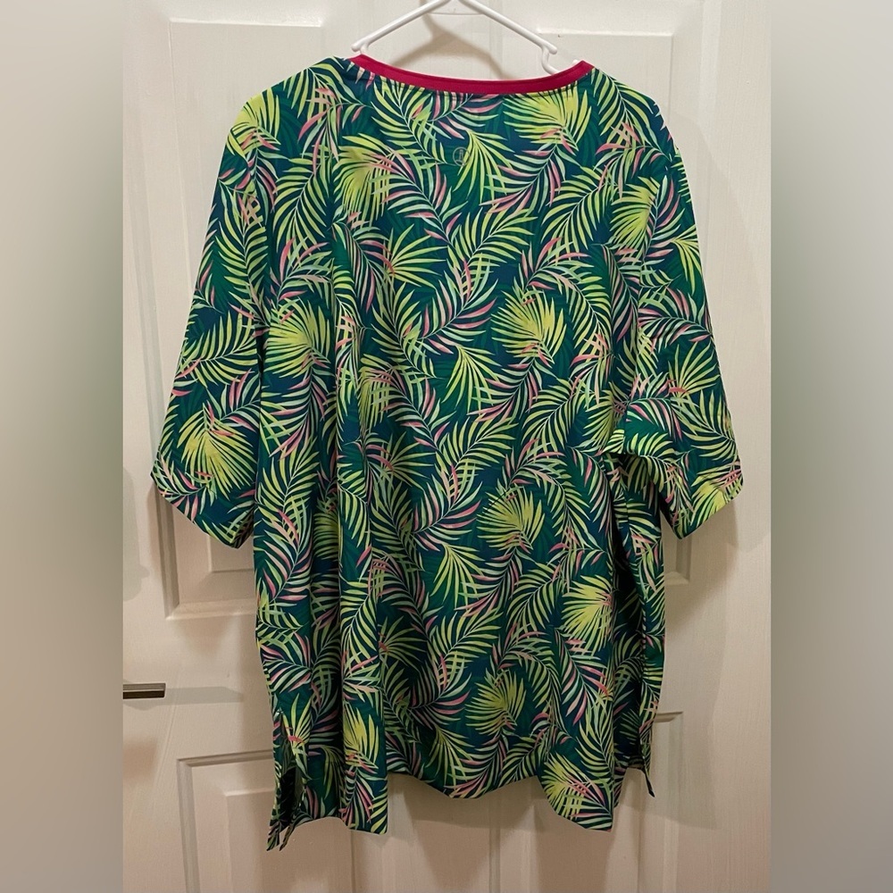 Lands' End Green Short Sleeve Relaxed Tee - Picture 2 of 8
